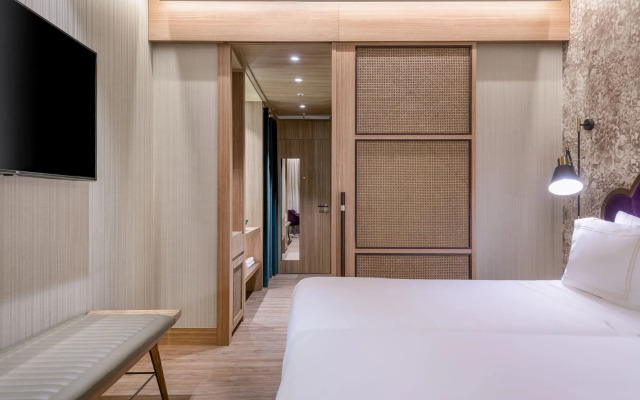 Querencia de Sevilla Autograph Collection