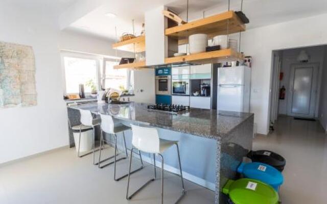 The Maverick Surfvillas