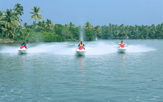 Regant Lake Palace Hotel