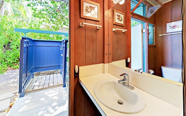 22 Puako Beach Drive Cottage 1 Bedroom 1 Bathroom Cottage