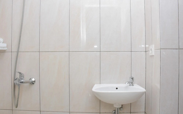 Comfort And Nice Studio At Grand Kamala Lagoon Apartment