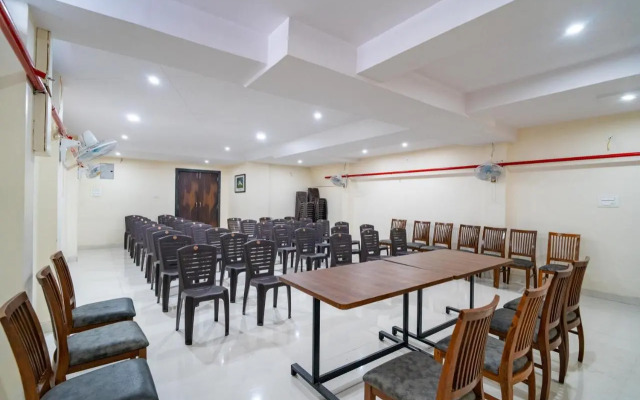 OYO 11602 Ville Parle