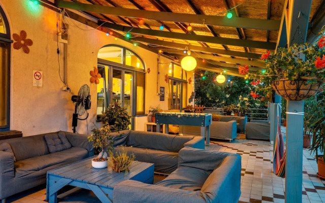 Bell Hostel and Guesthouse