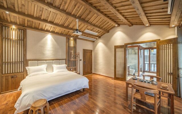 Riverside Boutique Inn