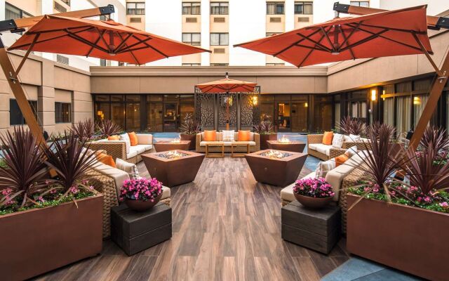 DoubleTree by Hilton San Francisco Airport