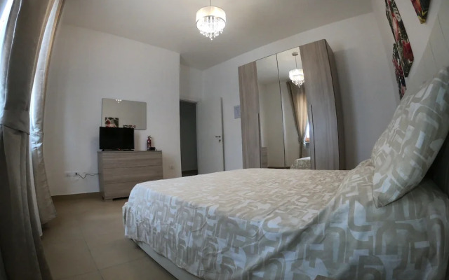 Caserta Royale Apartment