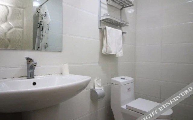 Haiyang Yinglun Boutique Hotel