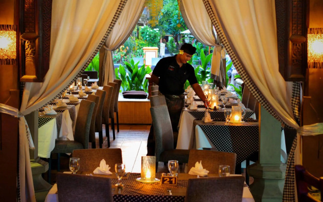 Adi Dharma Hotel Legian