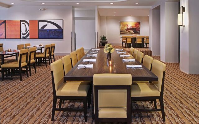 Embassy Suites by Hilton Anaheim North