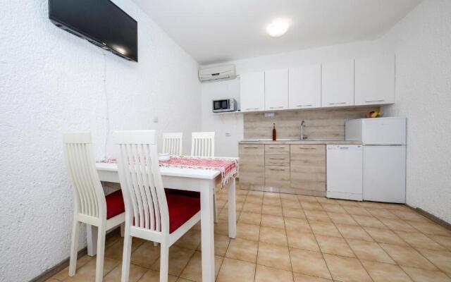 Apartments Korina 2866