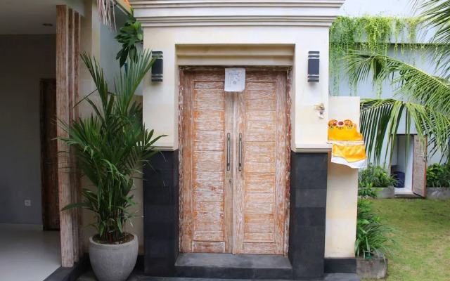 Rusty Seminyak