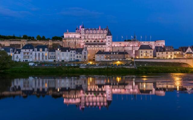 Logis Hotel Restaurant Maison Voltaire