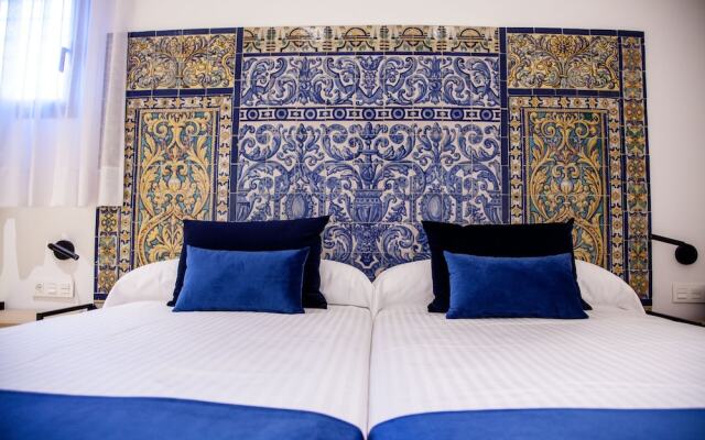 Hotel Triana Montalván