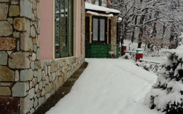 Oreiades Houses
