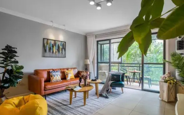 Jingjiang Chunshe Apartment (Guilin Railway Station Branch)
