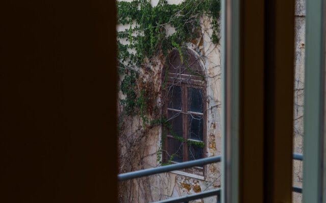 De Gregorio Suites