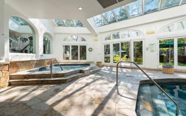 Vail Sonnenalp King Hotel Room