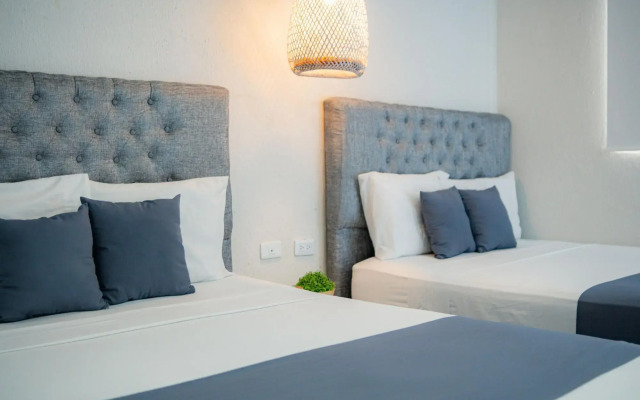 Hotel ADAZ Mediterraneo
