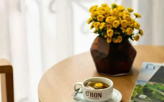 CBon Hotel Do Quang