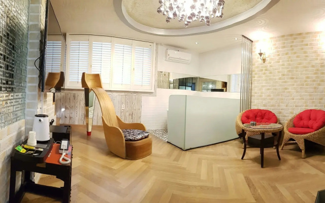 Ryn Boutique Hotel