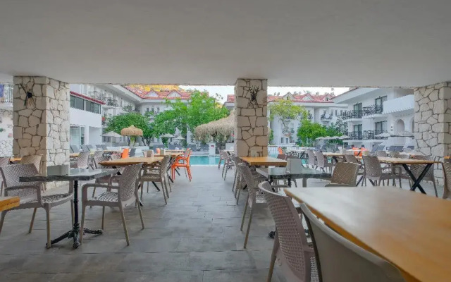 Akdeniz Beach Hotel