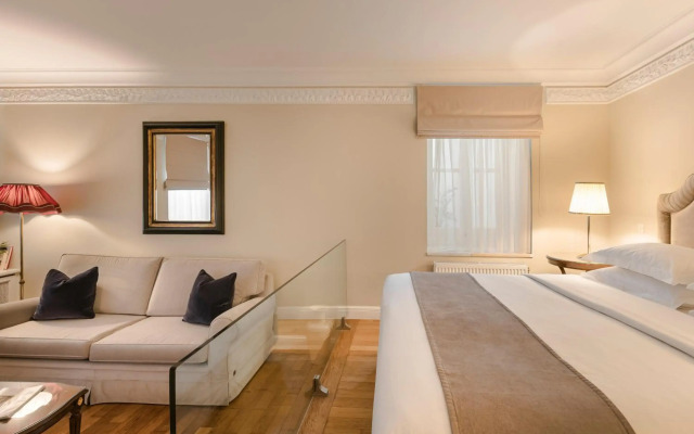Noble Suites