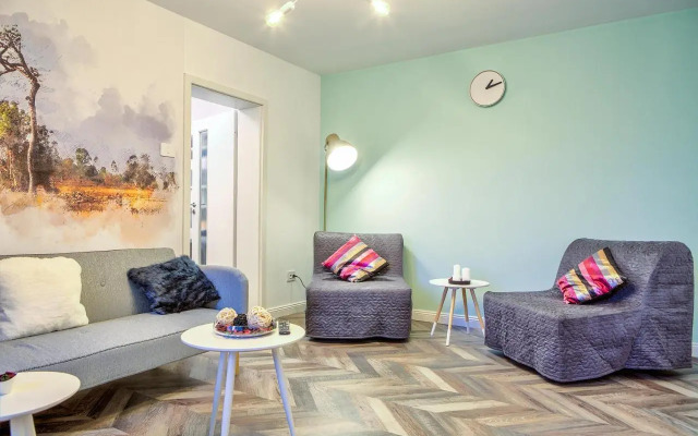 5 min to everything-Stylish-Modern-Old City Center
