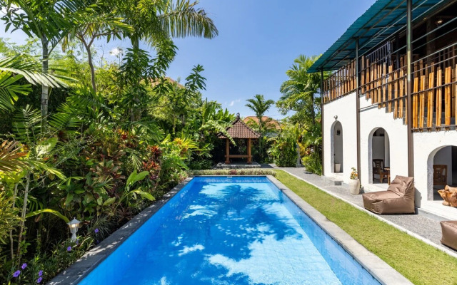 Villa Marco Unique 7BR Villa in Canggu