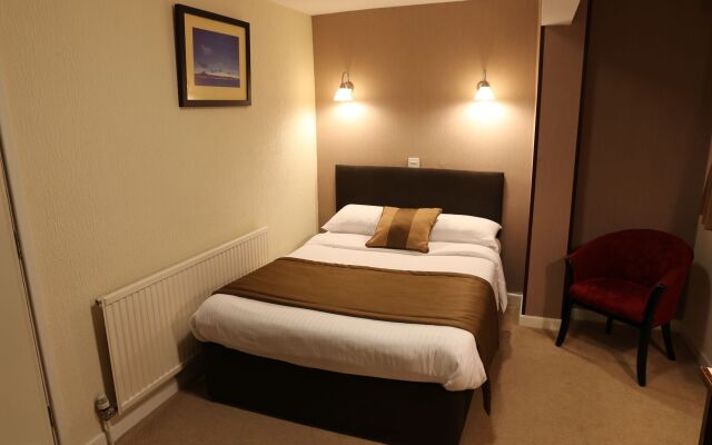 The Cedars Hotel