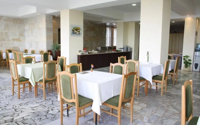 Bisser Hotel