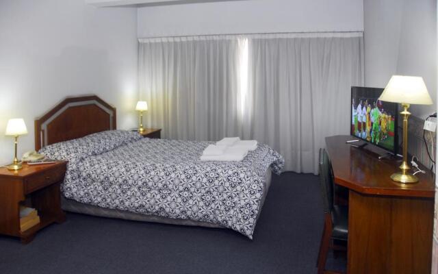 Art Deco Hotel And Suites