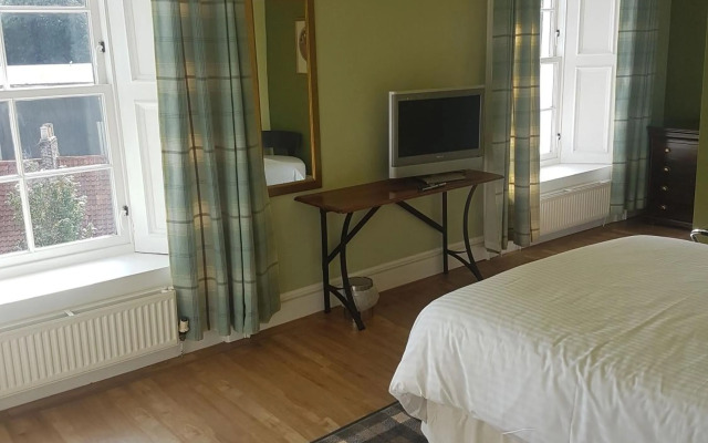 The Glenerne Guest House