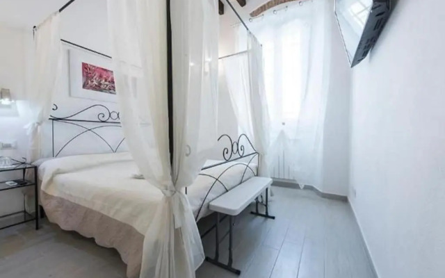 Cozy apartment with gym