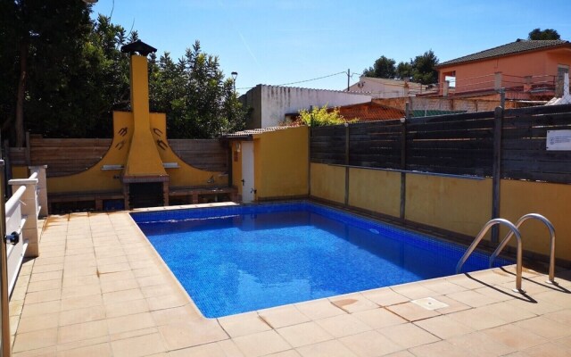 Casa ideal para familias con piscina y parque