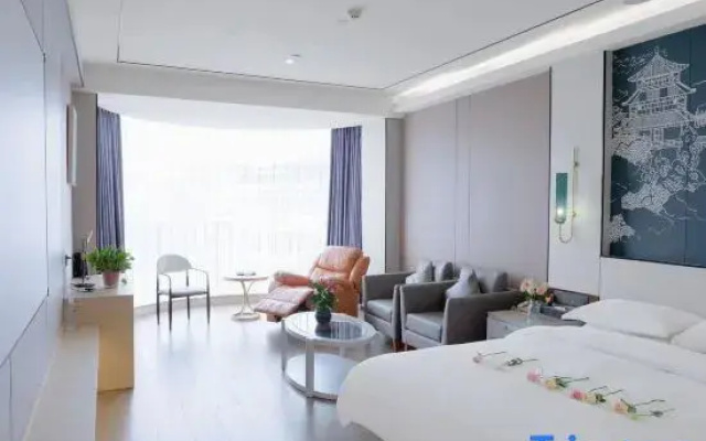 Jishou Jinxuan Hotel