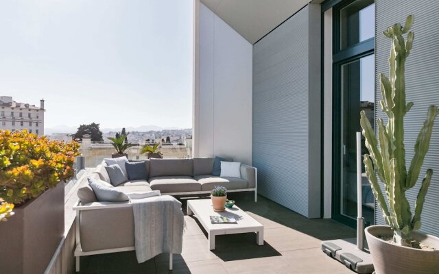 Picturesque Views From A Radiant Penthouse