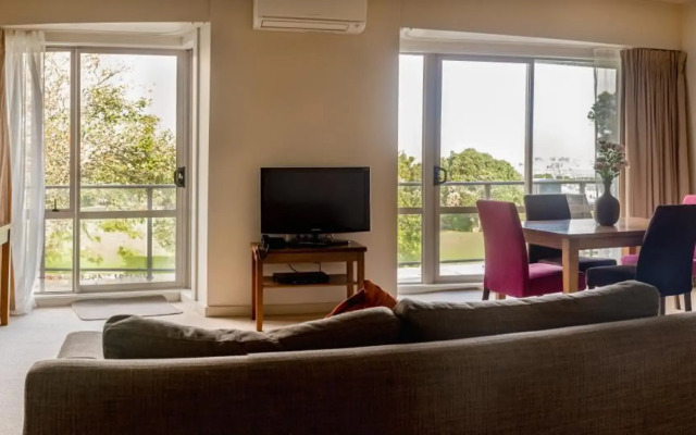 Ocean Breeze Hotel