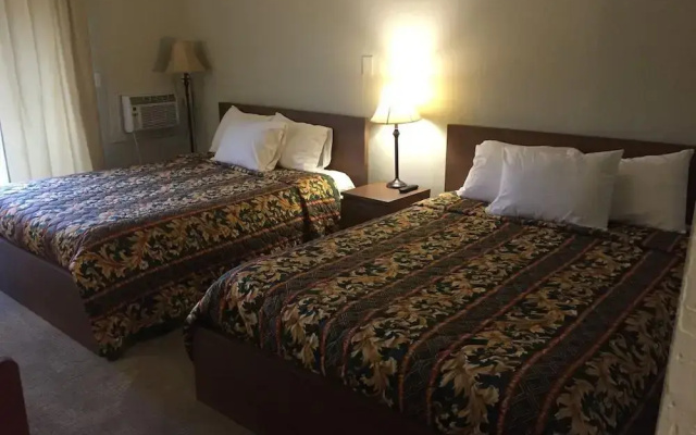Holiday Lodge