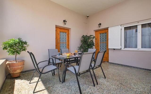 Chara Villas with 20m2 swimming pool-BBQ!