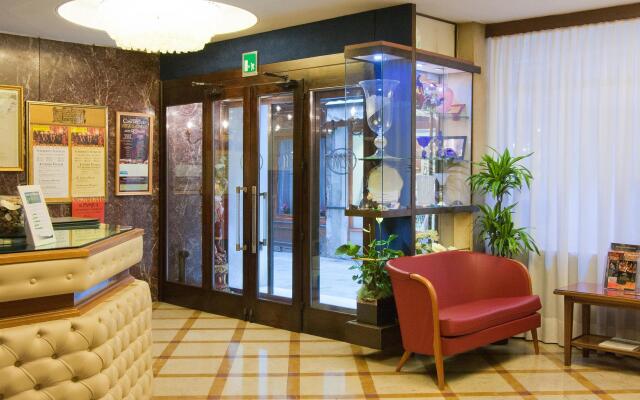 Hotel Montecarlo