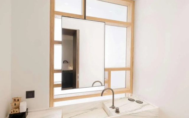 Athens Capital Suites-Mgallery Collection