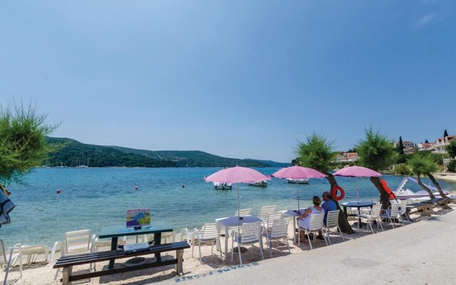 Nice Home in Slano With Wifi and 2 Bedrooms