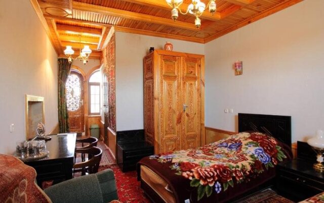 Furkat Guest House