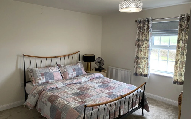 Charming 4-bed House in Grantham