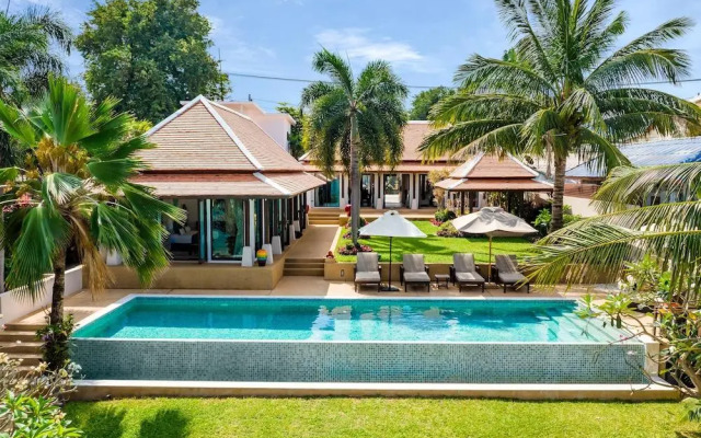 HSH - 3 Bedrooms Front Beach - Bangrak