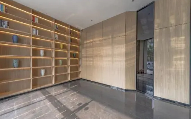 GreenTree Inn Express Hotel (Linyi Yucai Road)
