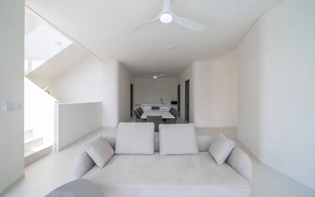 Pool villa with slide karaoke kitchen