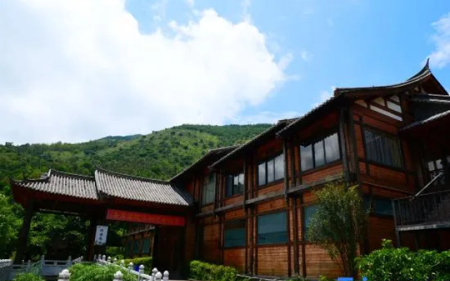 Putuoquan Hot Spring Resort