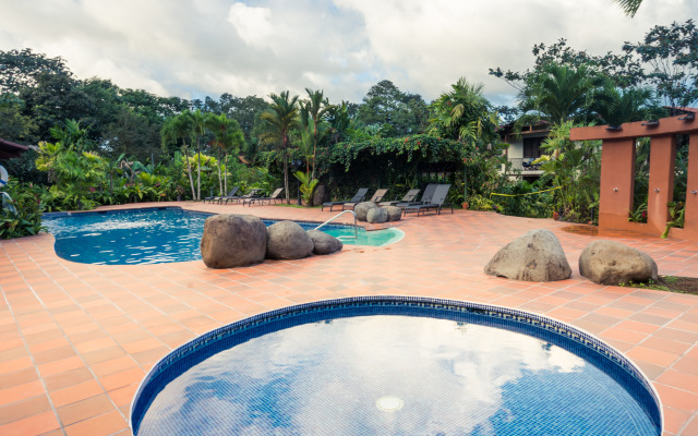 Casa Luna Hotel
