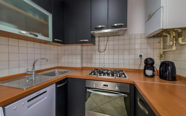 Four Seasons Apartment - FREE PARKING